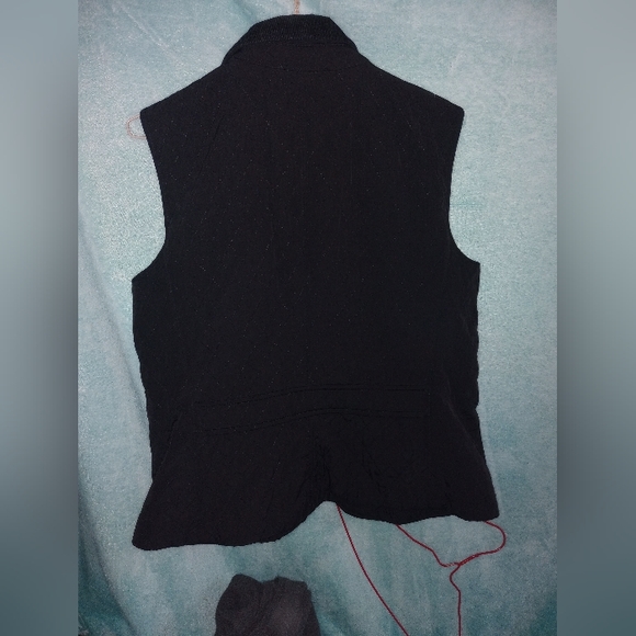 Talbots - beautiful quilted vest - Picture 2 of 3